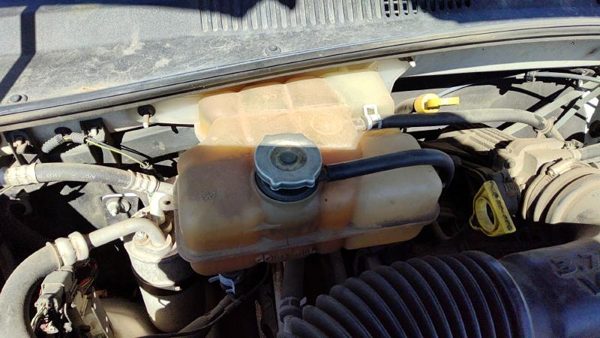 2002-2006 Jeep Liberty Coolant Reservoir Radiator Overflow Tank Bottle Oem — photo 4