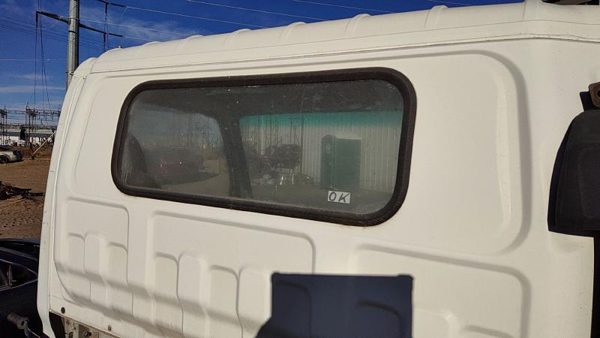 92-98 Isuzu Npr Back Glass Rear Window Oem — photo 4