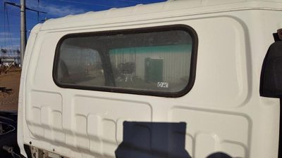 92-98 Isuzu Npr Back Glass Rear Window Oem