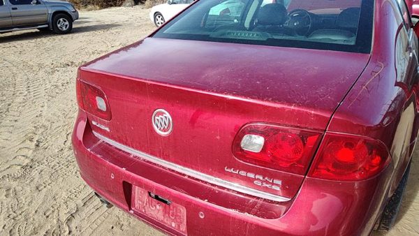 2007 Buick Lucerne Trunk/decklid/hatch/tailgate Crimson 86U 10380024 — photo 1