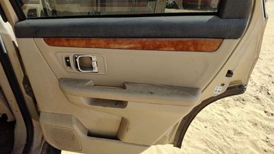 07-08 Grand Vitara Xl-7 Passenger Door Trim Panel With Switches Back Tan