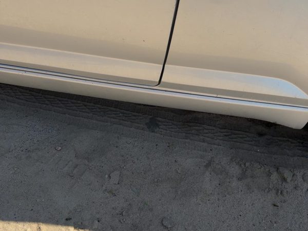 05-10 Chevy Cobalt Driver Left Lower Rocker Panel Moulding Oem Coupe Silver 95U — photo 3