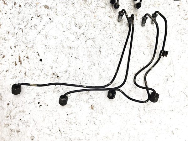 1980 Mercedes-Benz 450SL Misc Fuel Injection Parts Injector Lines — photo 4