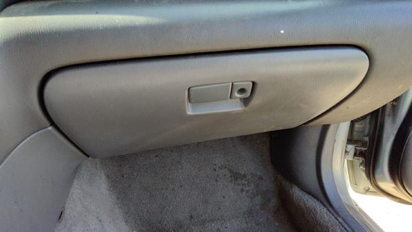 2002 Subaru Legacy Glove Box Assembly Complete Door With Latch Oem Gray — photo 2