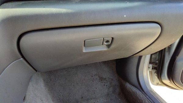 2002 Subaru Legacy Glove Box Assembly Complete Door With Latch Oem Gray — photo 1