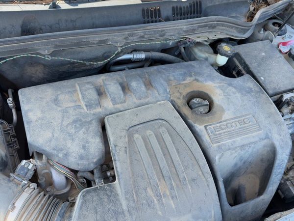 2008 Chevy Cobalt Engine Cover Top Plastic Shield Oem 2.4L — photo 1