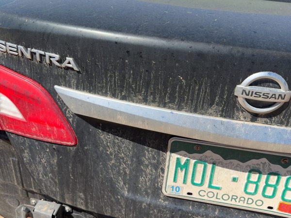 2014 Nissan Sentra Tail Finish Panel — photo 5