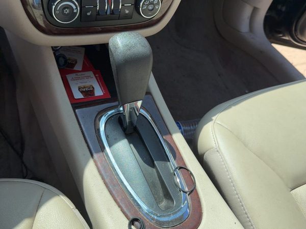 06-11 Impala Floor Shifter Lever Assembly Oem Shift Unit Automatic Transmission — photo 1