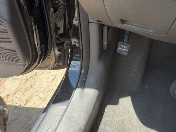2010-2013 Kia Sportage Driver Left Lower Kick Trim Panel Oem Gray Gah — photo 2
