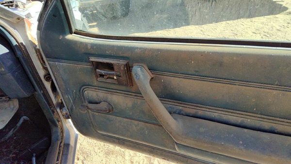 1985 Pontiac Sunbird Passenger Right Front Door Trim Panel Manual Windows Blue — photo 4
