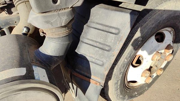 92-98 Isuzu Npr Passenger Right Rear Fender Oem — photo 2