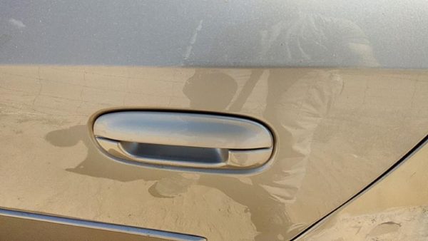 2005 Cadillac CTS Outside Door Handle LH Sand Storm 61U — photo 3