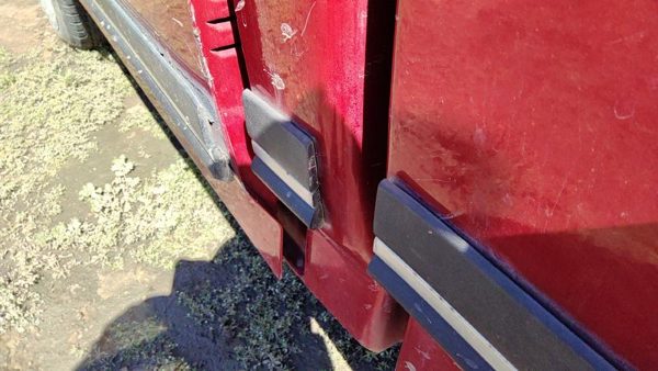 1987-1991 Ford F150 Driver Left Rear Moulding On Cab Oem — photo 2