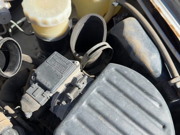 88-92 Pup Complete Air Intake Cleaner Filter Box Housing With Tube Oem 2.6L — photo 5