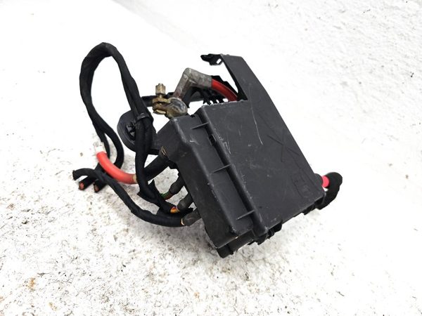 2013 Chevrolet Cruze Battery Cable Fuse Box 96889385 — photo 2