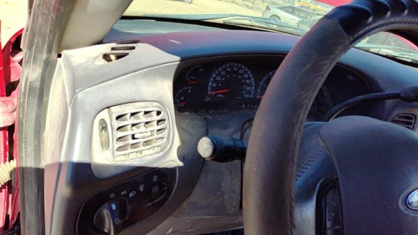 2003 Ford F-150 Dash Panel — photo 1