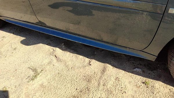 04-08 Grand Prix Passenger Right Lower Rocker Panel Moulding Side Stealth Gray — photo 6