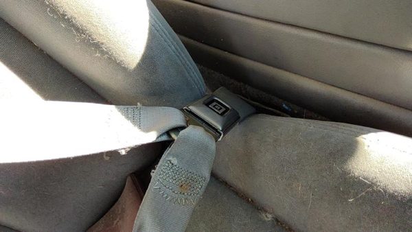 93-96 Olds 88 Passenger Right Front Seat Belt Buckle Receiver Oem Gray — photo 4