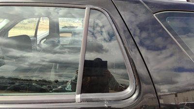 98-05 Mercedes Ml320 Driver Left Rear Vent Window Back Door Glass With Frame Oem