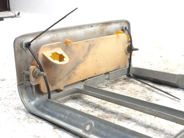 76-77 Regal Driver Left Headlight Chrome Trim With Turn Signal 2 Door 1249957 — photo 2