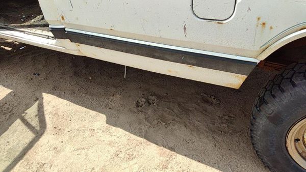 81-93 Dodge Ram W250 Driver Left Rear Moulding On Box Front Oem — photo 1