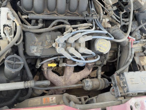 2001-2005 Ford Taurus Front Cylinder Head Assembly Oem 3.0L Yl8Z6049Aa — photo 4