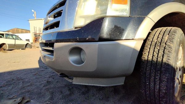 2008 Ford Expedition Front Bumper Assy. Ua Black — photo 5