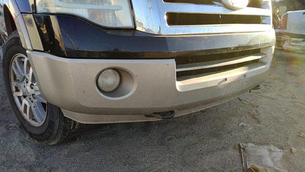 2008 Ford Expedition Front Bumper Assy. Ua Black — photo 8