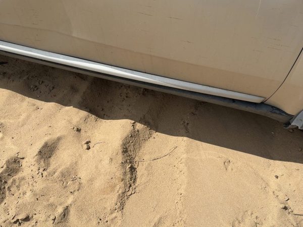 05-07 Fivehundred Passenger Right Lower Rocker Panel Moulding Side Skirt Oem — photo 5