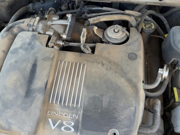 2001 Lincoln LS Upper Intake Manifold Assembly One Piece OEM 3.9L V8 — photo 2