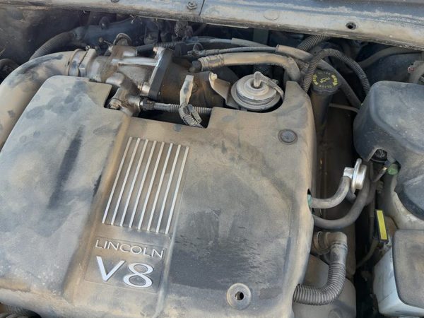 2001 Lincoln LS Upper Intake Manifold Assembly One Piece OEM 3.9L V8 — photo 3