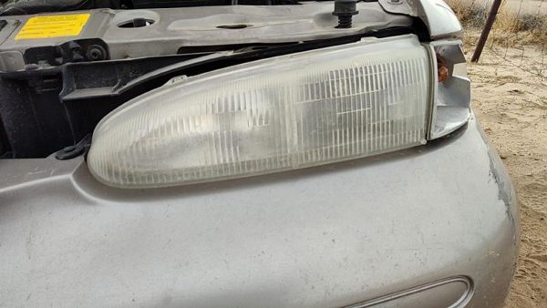 1997 Ford Contour Headlamp Assembly LH — photo 4