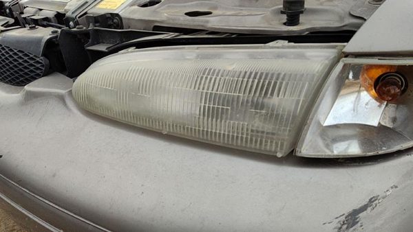 1997 Ford Contour Headlamp Assembly LH — photo 3