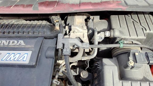 2010-2014 Honda Insight Throttle Body Valve Oem With Sensors 1.3L Hybrid — photo 2