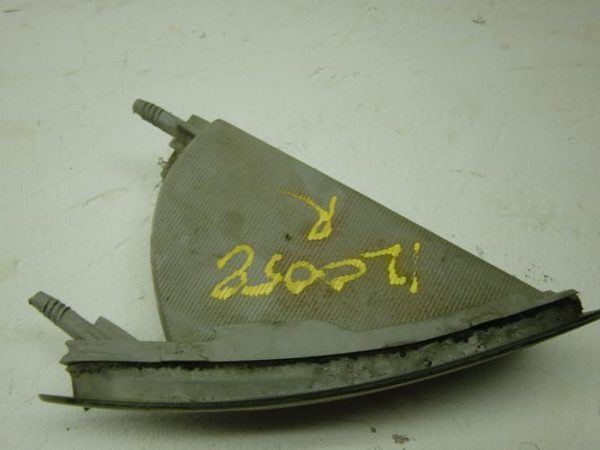 1998 Chevrolet Cavalier Fog/mark/park/turn Light/lamp RH 2DR — photo 2