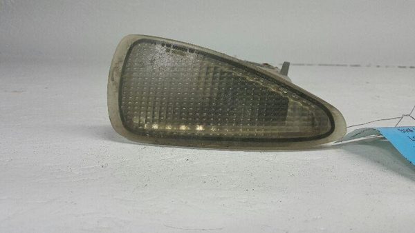 1998 Chevrolet Cavalier Fog/mark/park/turn Light/lamp RH 2DR — photo 3