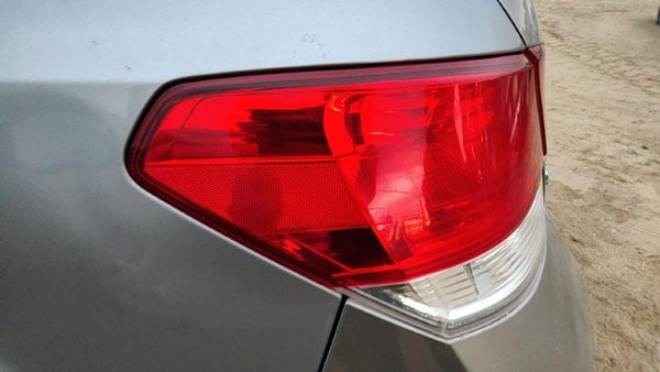 2010-2014 Subaru Legacy Outback Driver Left Outer Tail Light Brake Lamp Oem Rear — photo 3