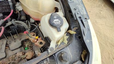 07-09 Grand Vitara Xl-7 Windshield Washer Fluid Reservoir With Pump Wiper Tank
