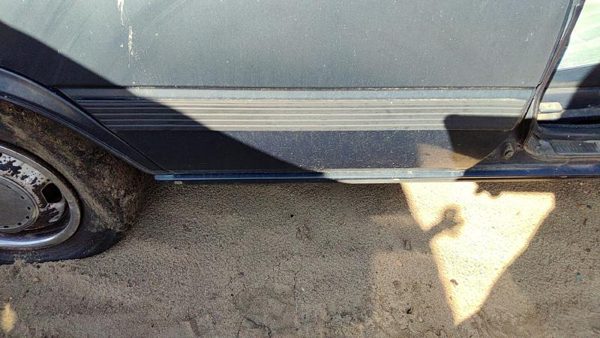 1986 Toyota Camry Passenger Right Rear Moulding From Door Oem Back Trim Strip — photo 2