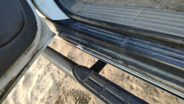 2001-2006 Chevy Suburban Driver Left Lower Sill Step Moulding Trim Panel Oem — photo 5