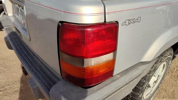 1993-1998 Jeep Grand Cherokee Passenger Right Tail Light Brake Lamp Oem Rear — photo 4