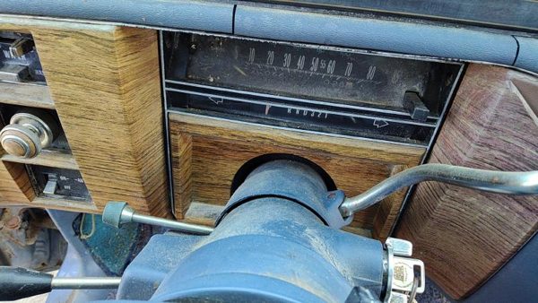 1984 Cadillac Deville Dash Panel Blue — photo 1