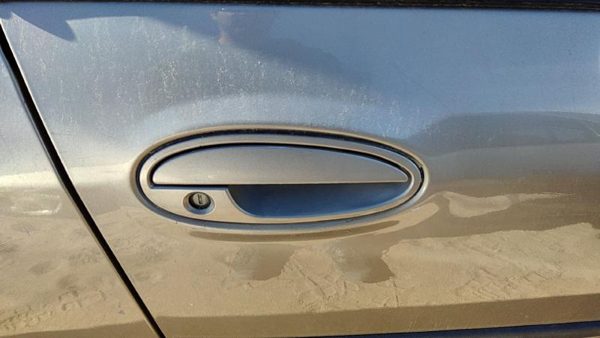 2000-2005 Chevy Impala Passenger Right Front Outside Door Handle Oem Gold 49U — photo 2