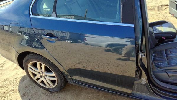 2006 Volkswagen Jetta Rear Door RH Blue — photo 5
