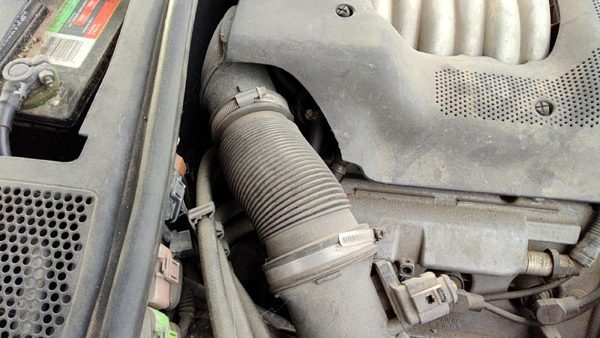 01-05 Vw Passat Complete Air Intake Cleaner Filter Box Housing With Tube 2.8L — photo 5