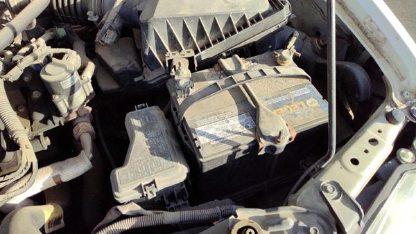 2000-2006 Nissan Sentra Complete Battery Box Mount Tray With Hold Down Oem 1.8L — photo 1