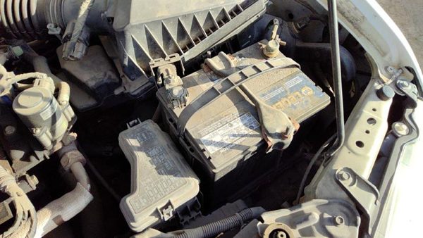 2000-2006 Nissan Sentra Complete Battery Box Mount Tray With Hold Down Oem 1.8L — photo 3