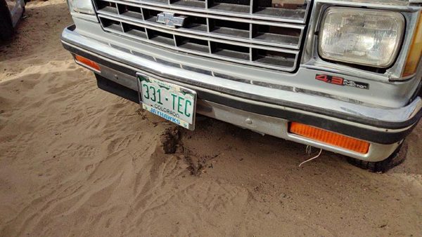 1982-1990 Chevy S10 Pickup Front Bumper Assembly With Mount Brackets Chrome Oem — photo 3