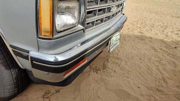1982-1990 Chevy S10 Pickup Front Bumper Assembly With Mount Brackets Chrome Oem — photo 7