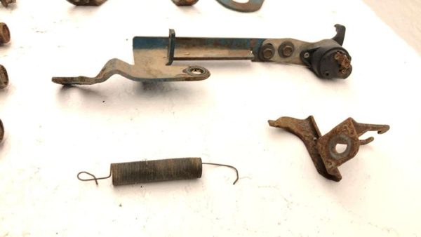 80-81 Cadillac Deville Intake Bolts And Brackets Set 368 6.0L — photo 6